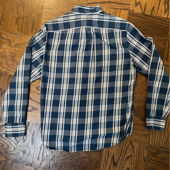 J. Crew Men’s Casual Button Down Cotton Shirt Navy White Plaid Medium Like New - Picture 3 of 5